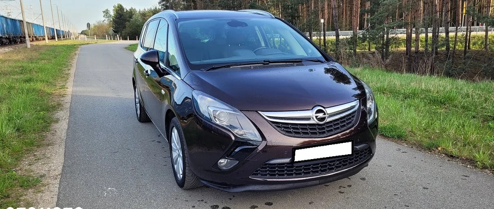 Opel Zafira cena 28900 przebieg: 260000, rok produkcji 2013 z Dęblin małe 352